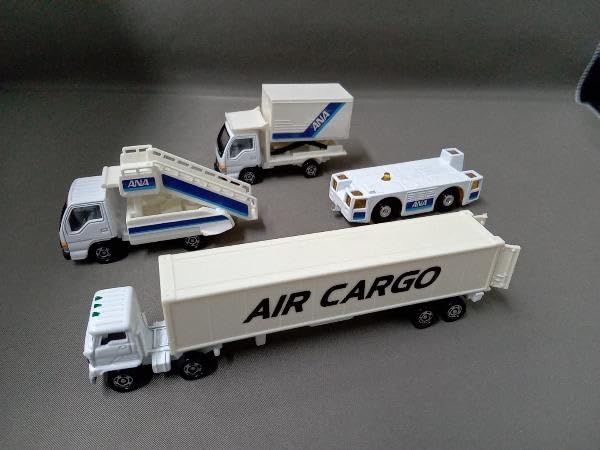 トミカセット How about this!? Probably cheap! Buy a set of discontinued